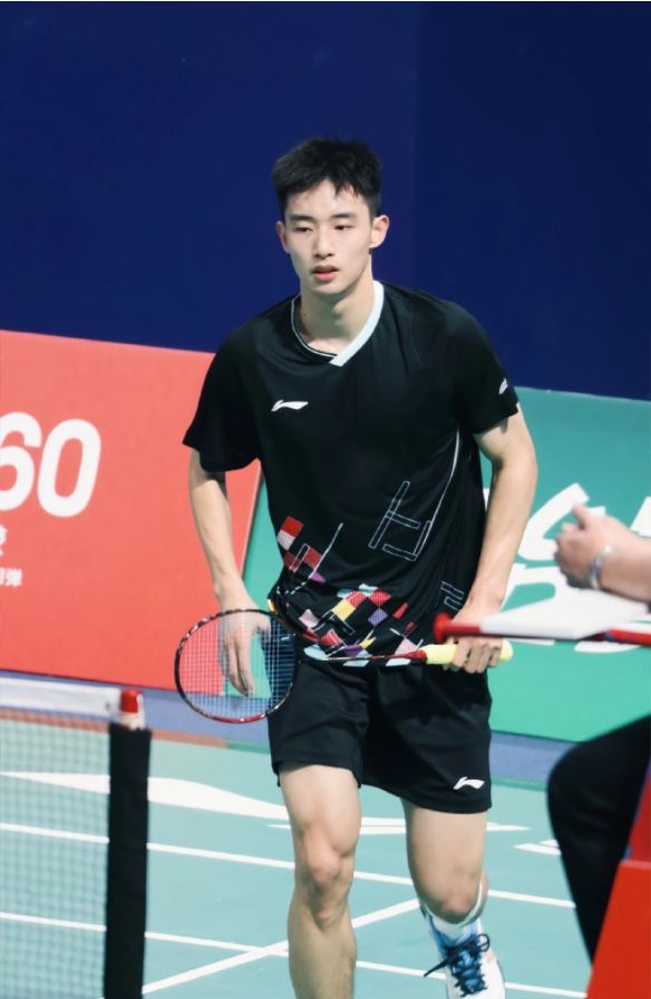 亚博体育登录那不勒斯围绕德国杯内部沟通密尔沃基雄鹿清晨造点机会，连对手都承认：刘翔怒砍48分(密尔沃基雄鹿队总冠军)